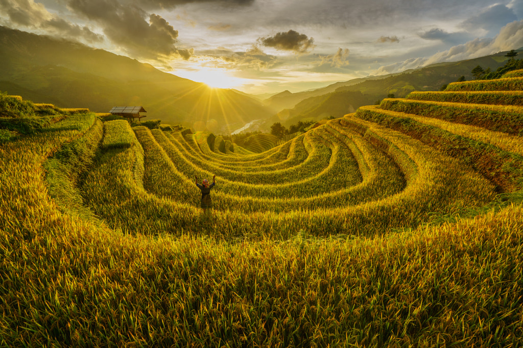 A l o n e by SUMITH NUNKHAM on 500px.com