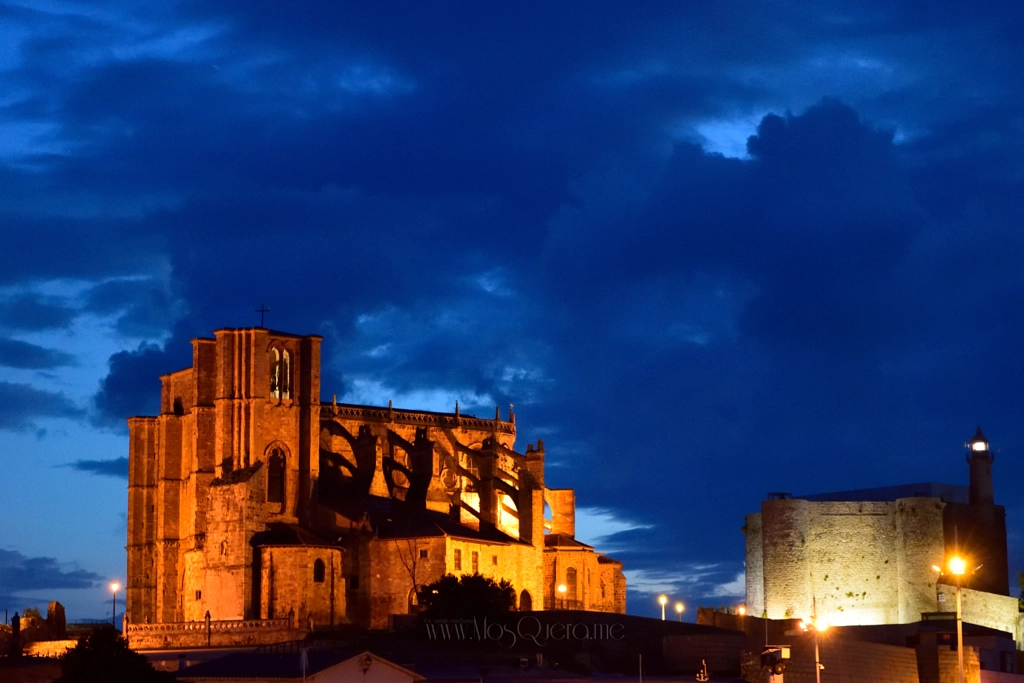 Castro Urdiales de madrugada de Xose Ramon en 500px.com