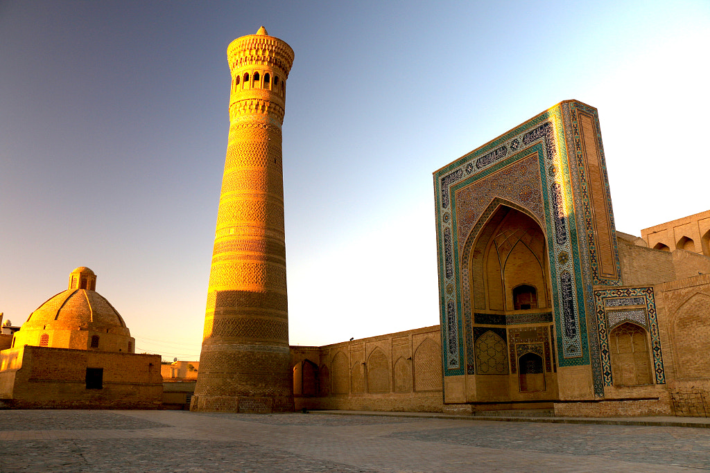 Bukhara minrate by Hanif Akbar on 500px.com