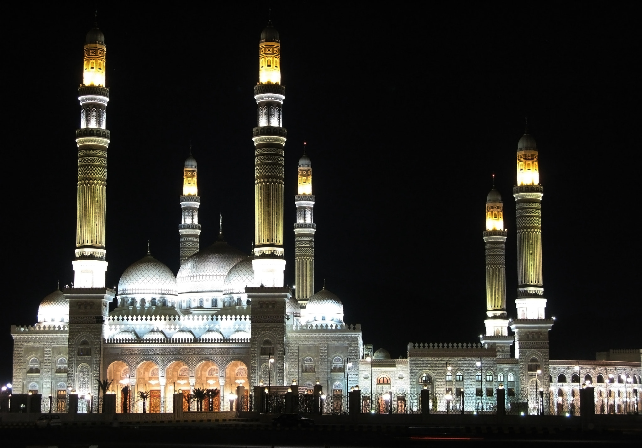 Saleh mosque in the night