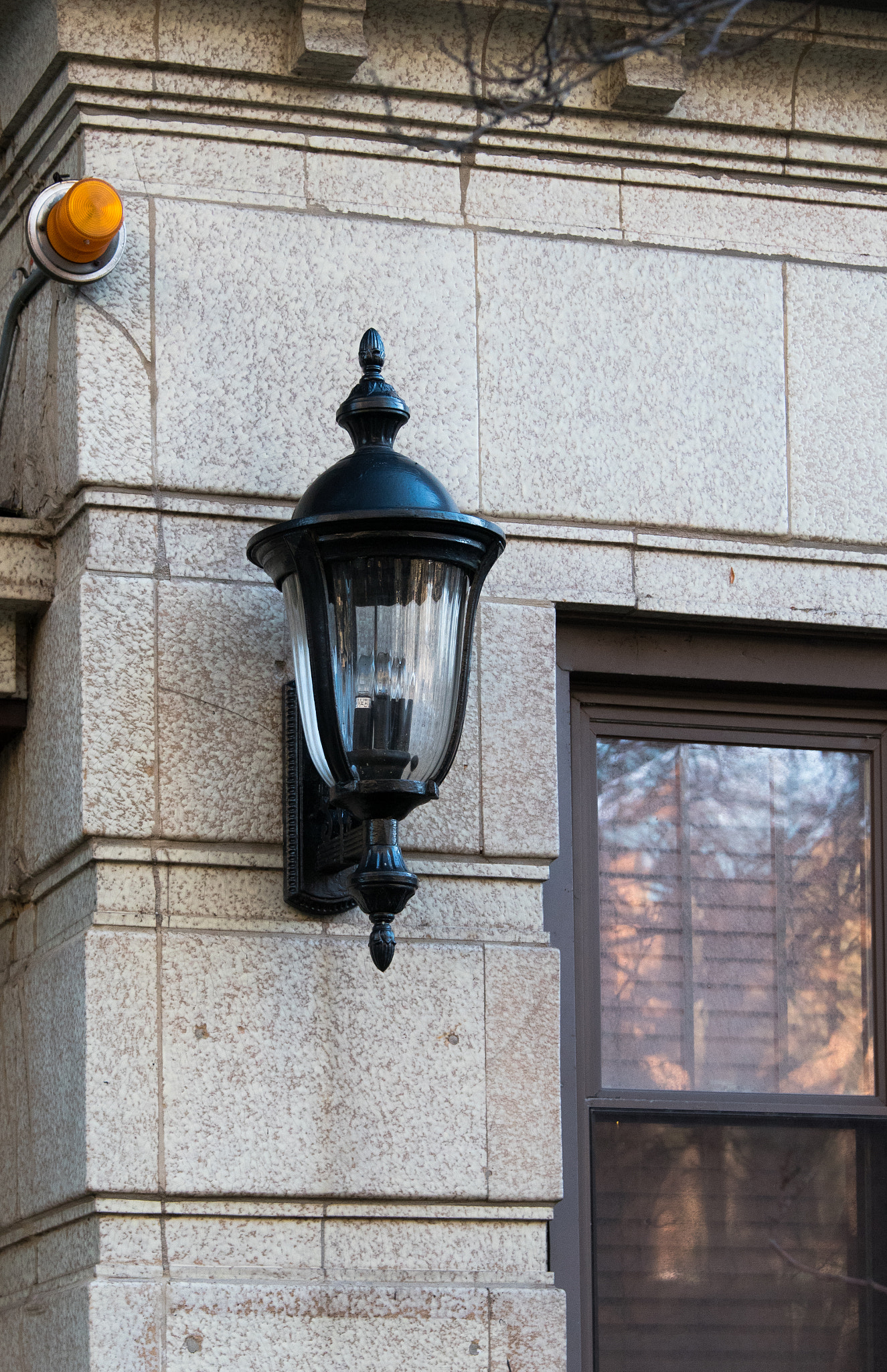 Outside lamp