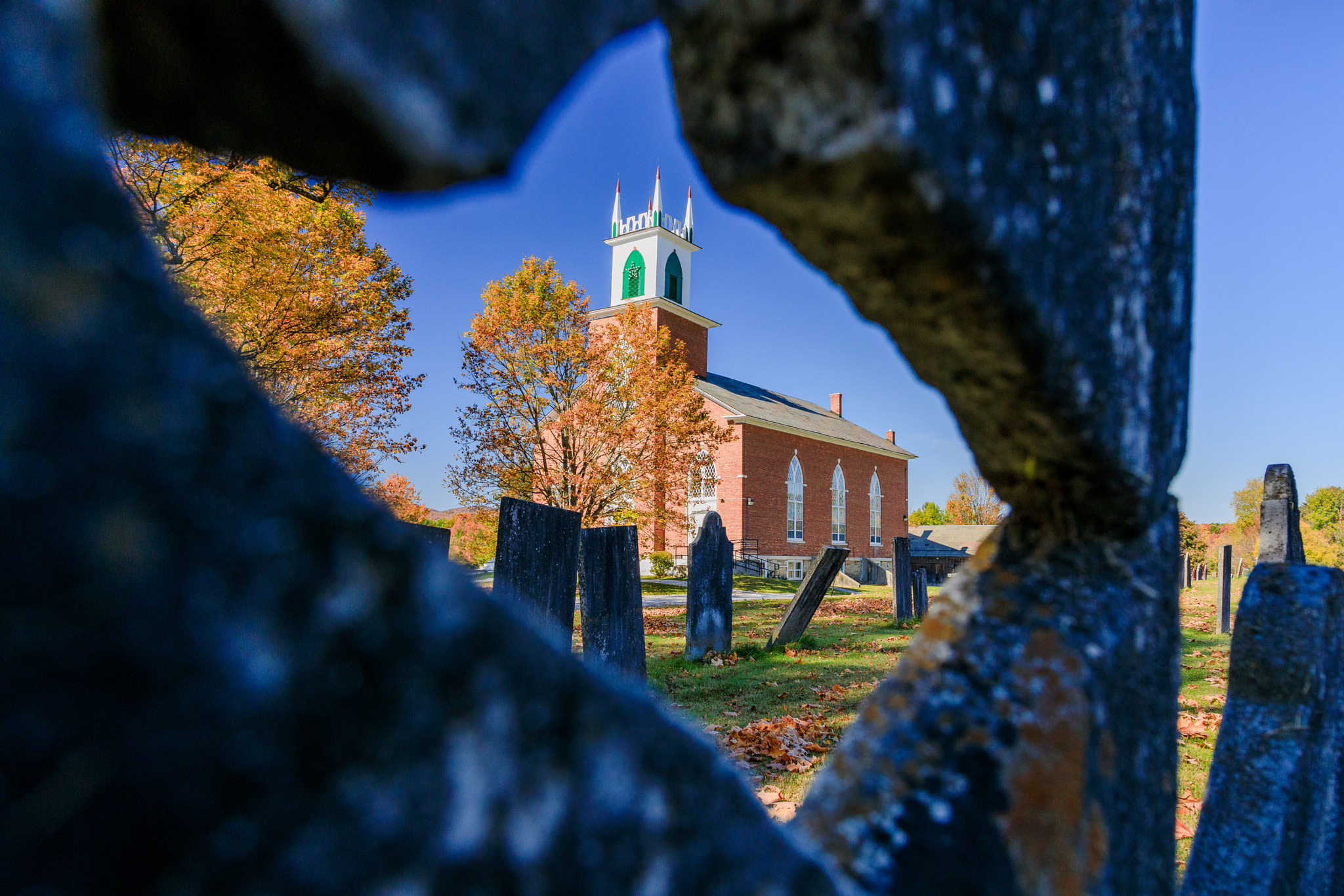 VT-PITTSFORD-Old headstone