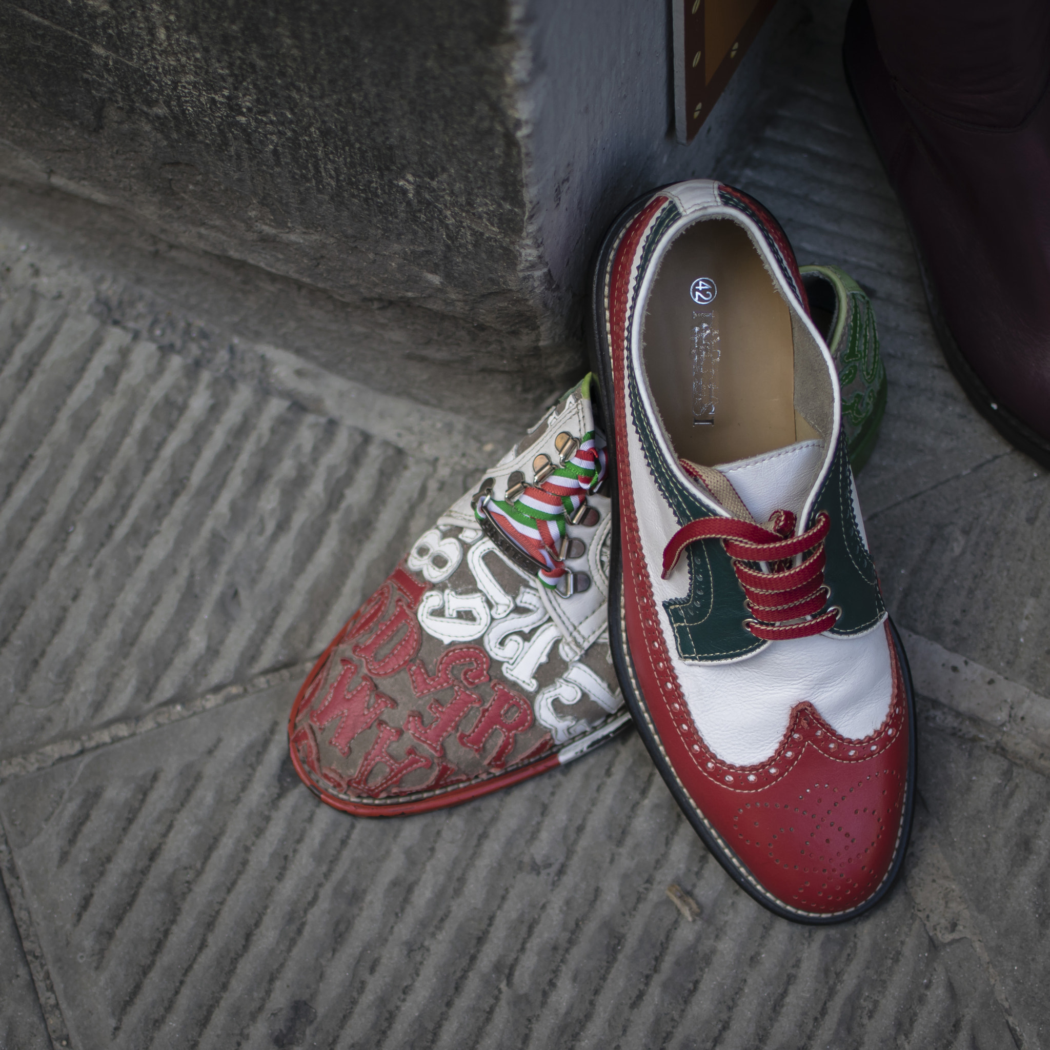 Italia en unos zapatos.../Italy in some shoes ...