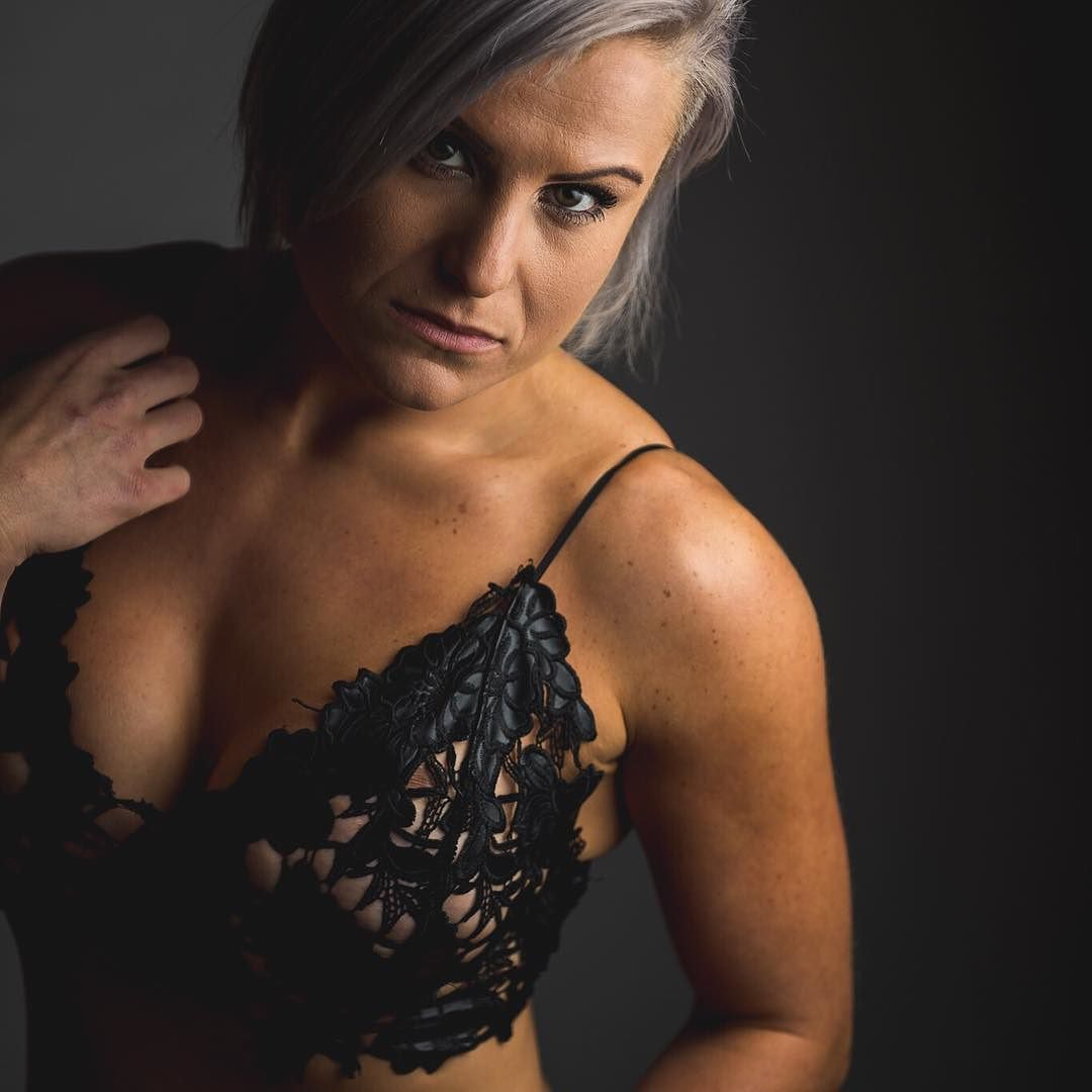 #model: Sam<br />: #devknightsphoto <br />#fitnessjourney #mum #boudoir #boudoirphotography #motivated...