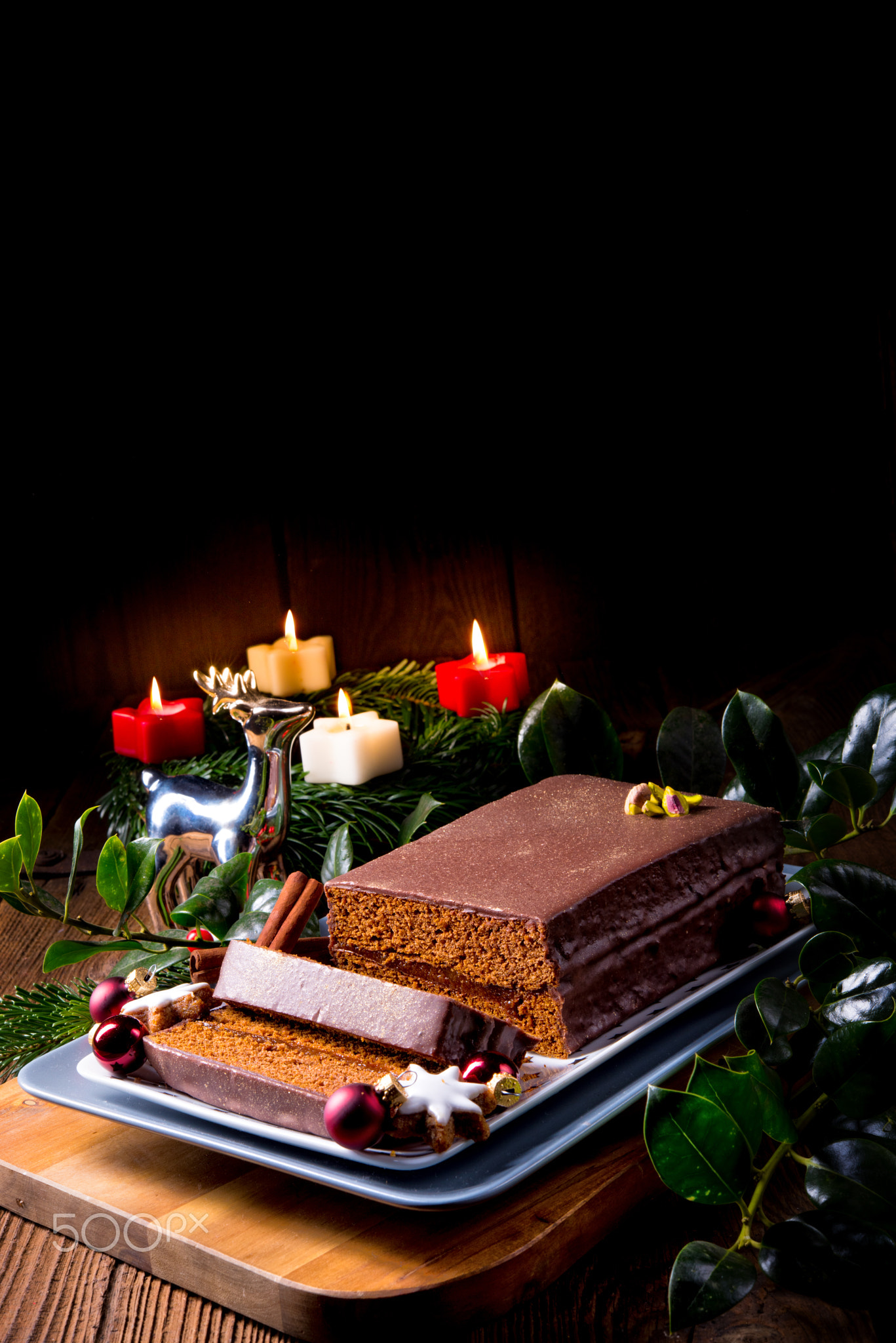 Chocolate gingerbread with filling
