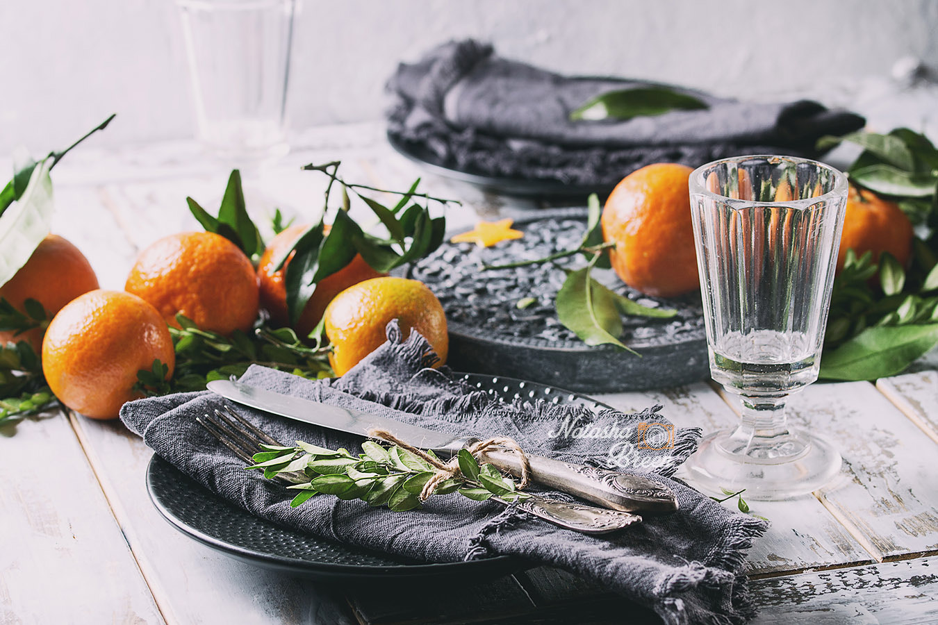 Christmas table decorations with clementines