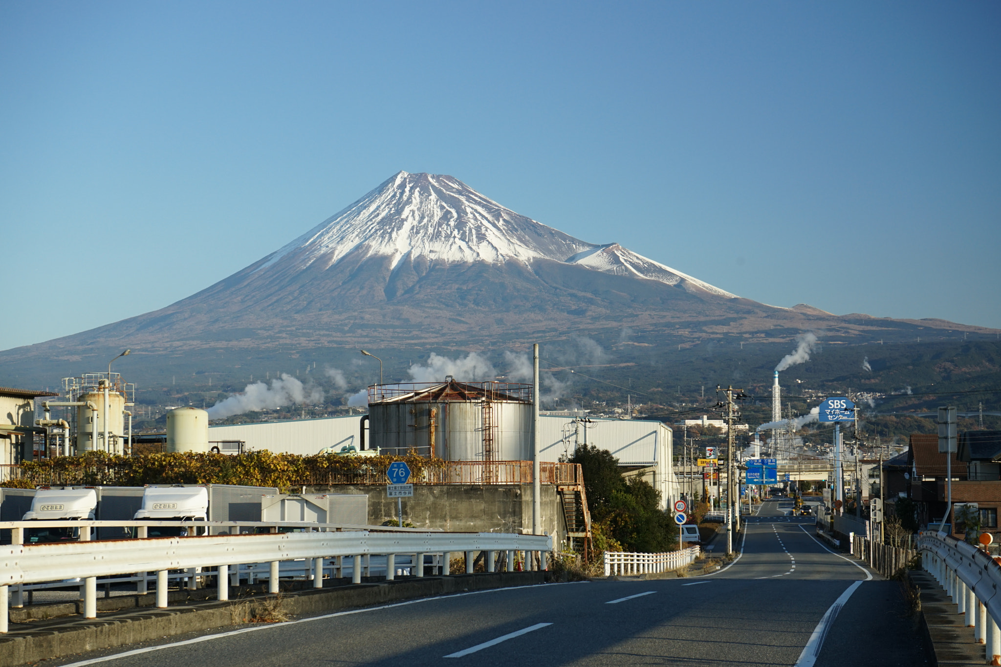 Mount.Fuji @ Small town