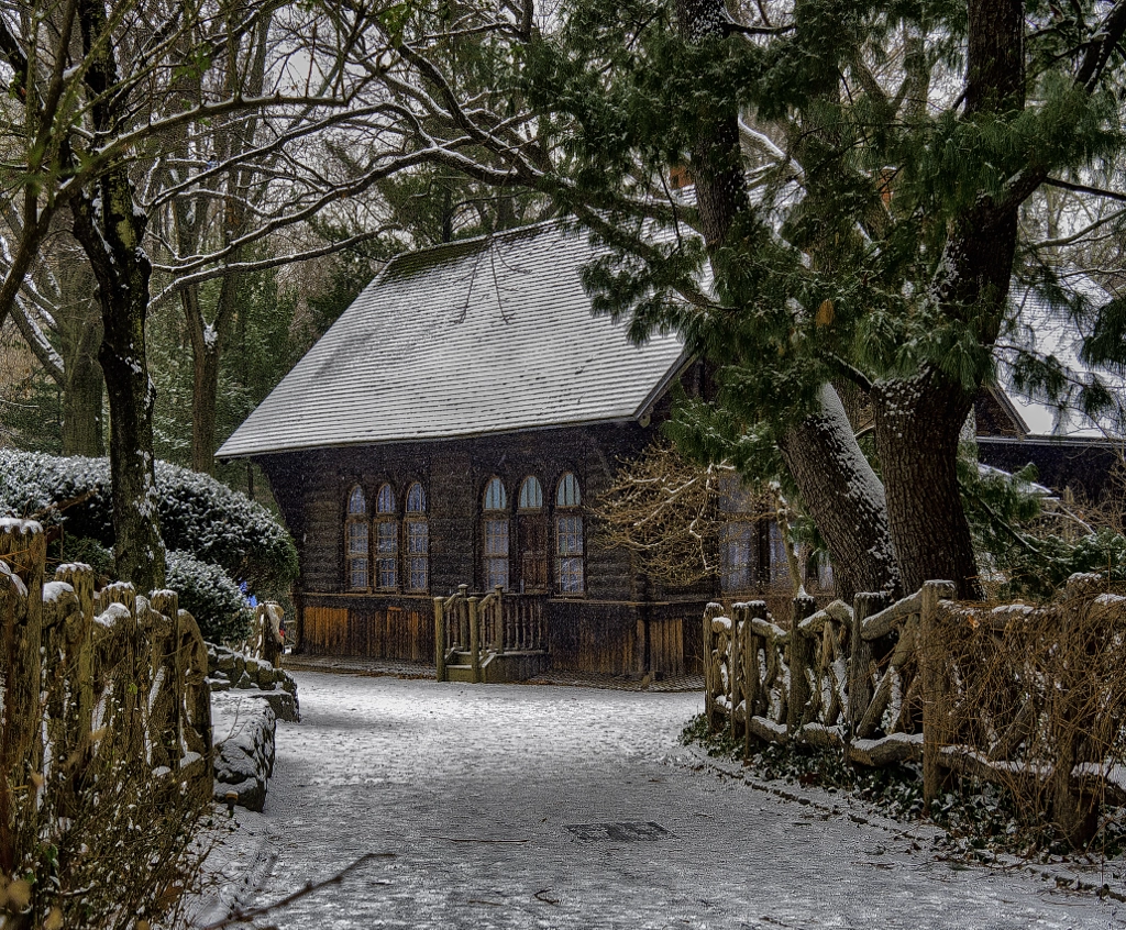 Central Park holiday xmas Swedish cottage by Don Donaldson on 500px.com