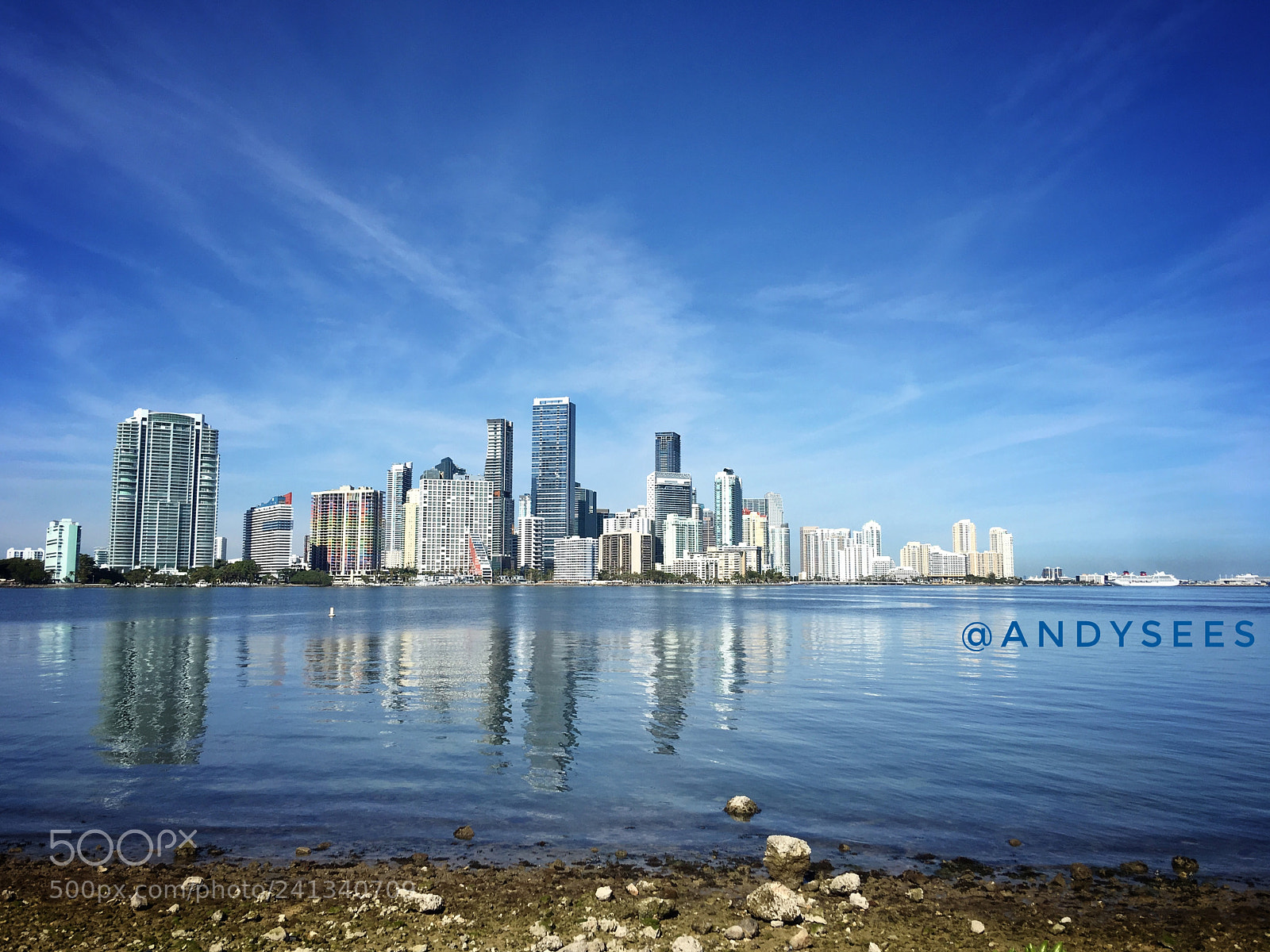 Apple iPhone 6s Plus sample photo. Downtown miami in a photography