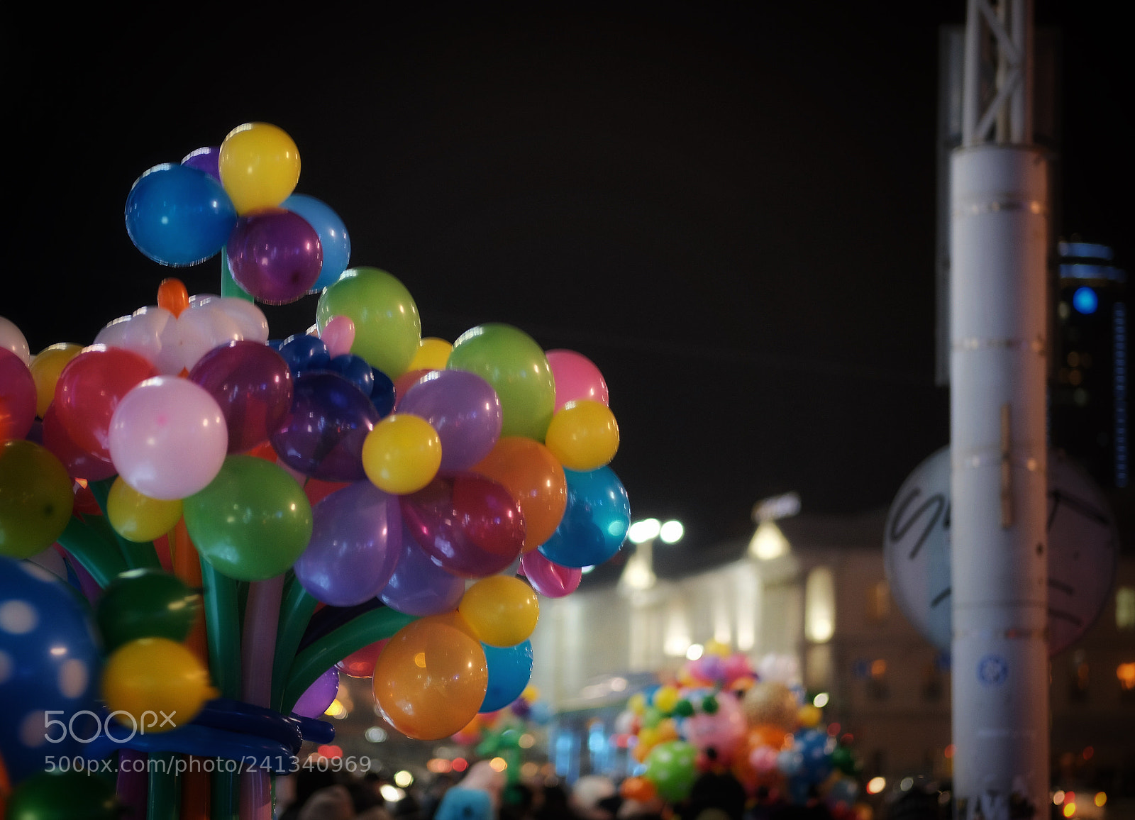 Fujifilm X-T2 sample photo. Balloon street photography