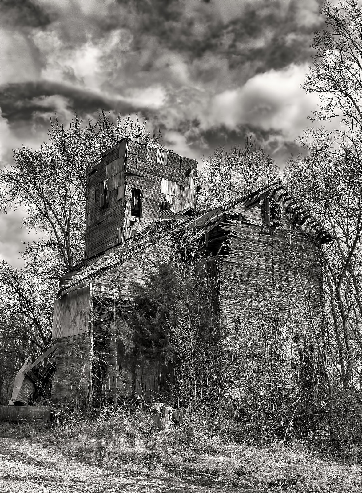 Canon EOS 60D sample photo. Grain elevator photography