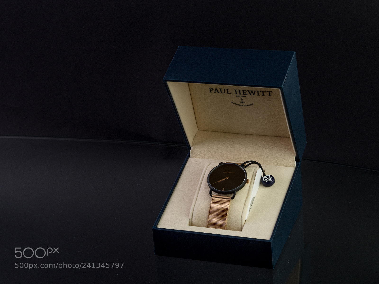 Olympus OM-D E-M10 sample photo. Paul hewitt watch photography