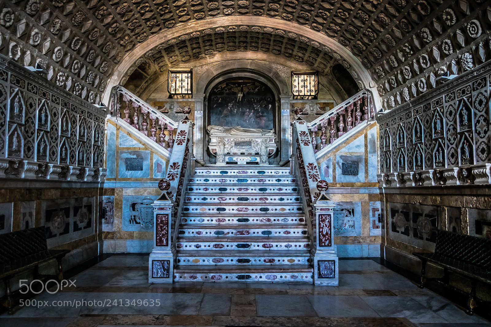 Fujifilm X-T1 sample photo. Santa maria crypt photography