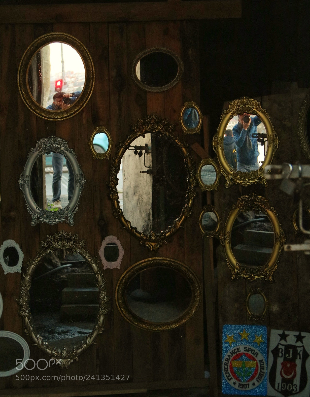 Canon EOS 750D (EOS Rebel T6i / EOS Kiss X8i) sample photo. Mirrors.. photography