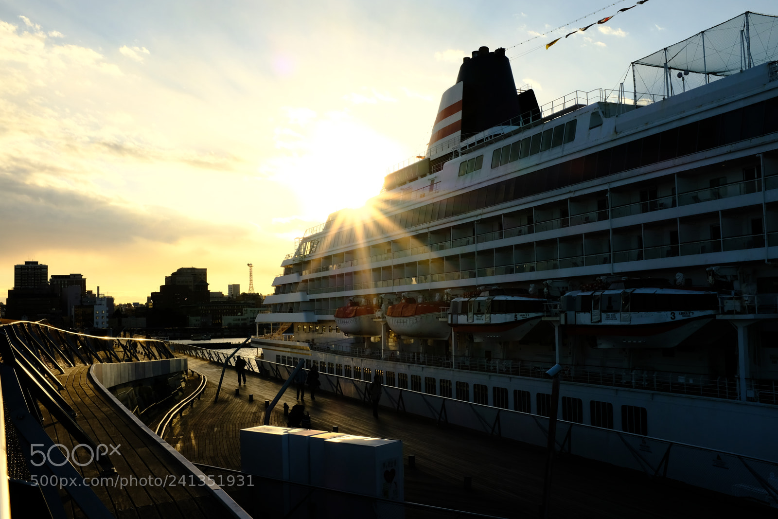 Fujifilm X100F sample photo. Sunset at yokohama harbor photography