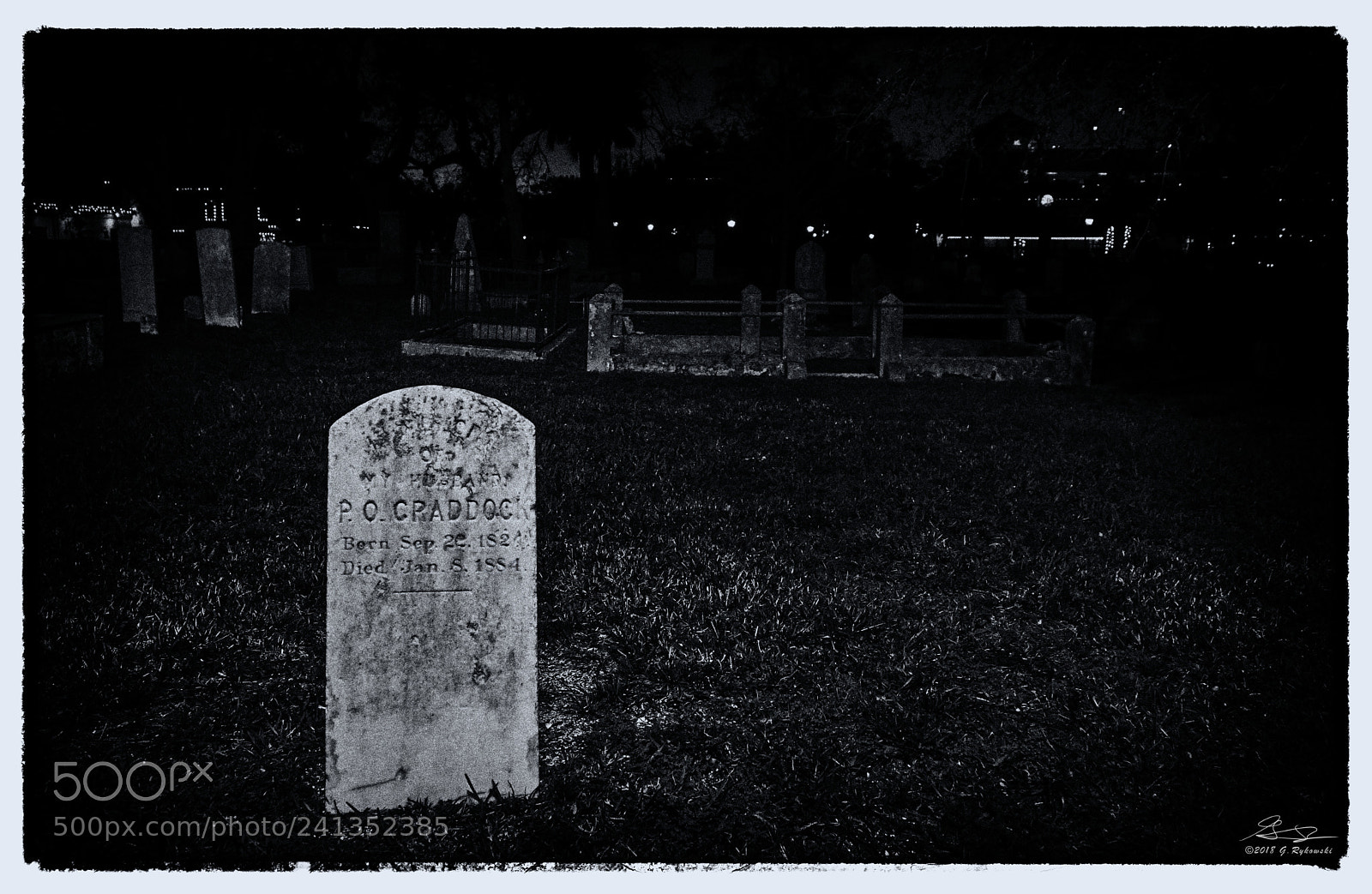 Sony a6500 sample photo. Tombstone photography