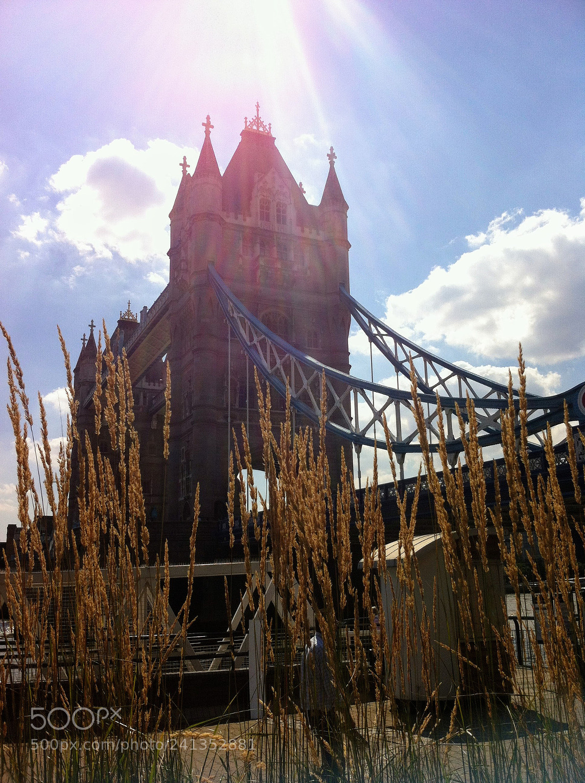 Apple iPhone 4 sample photo. Tower bridge photography