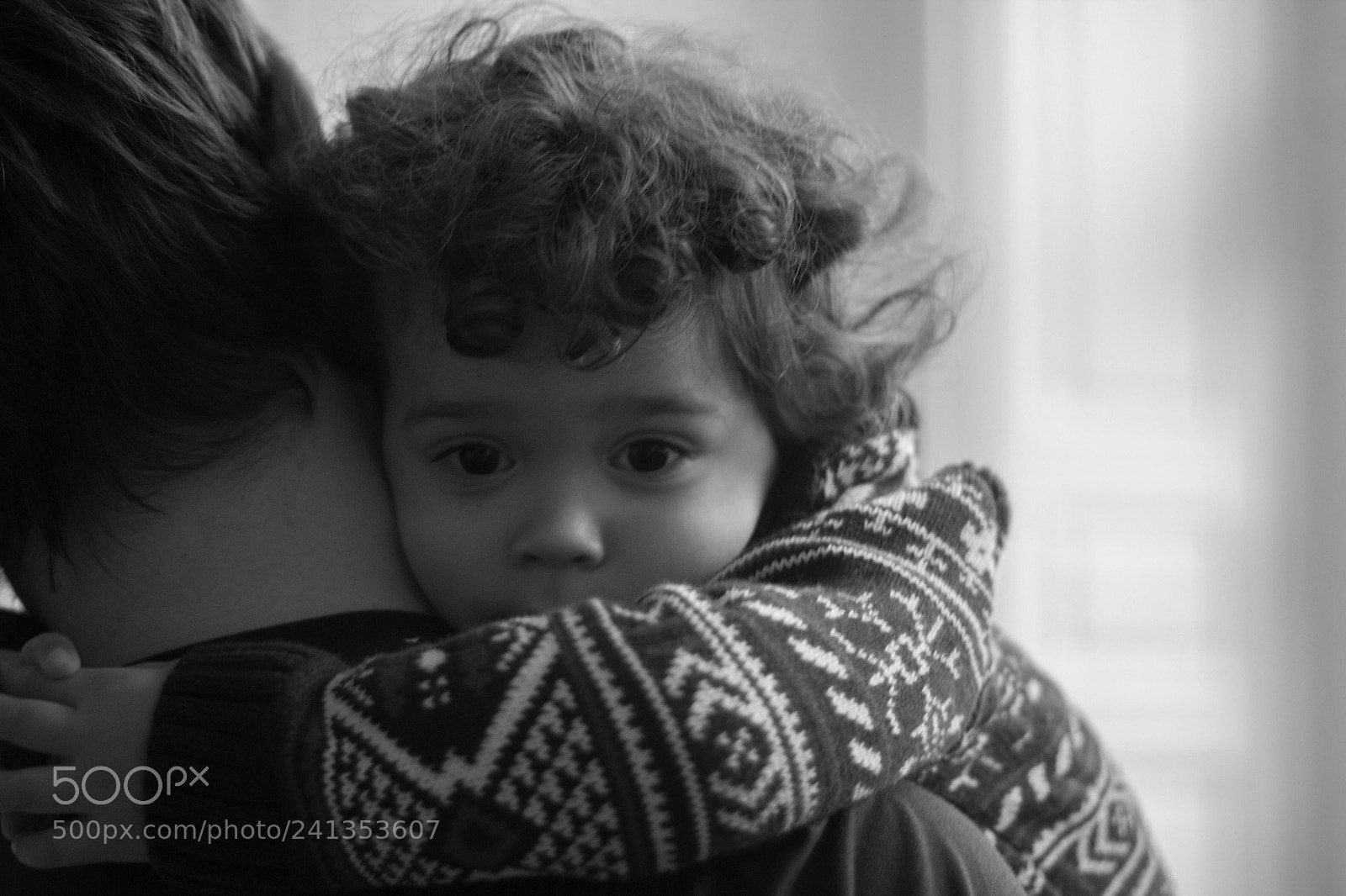 Canon EOS 1200D (EOS Rebel T5 / EOS Kiss X70 / EOS Hi) sample photo. Hug with daddy photography