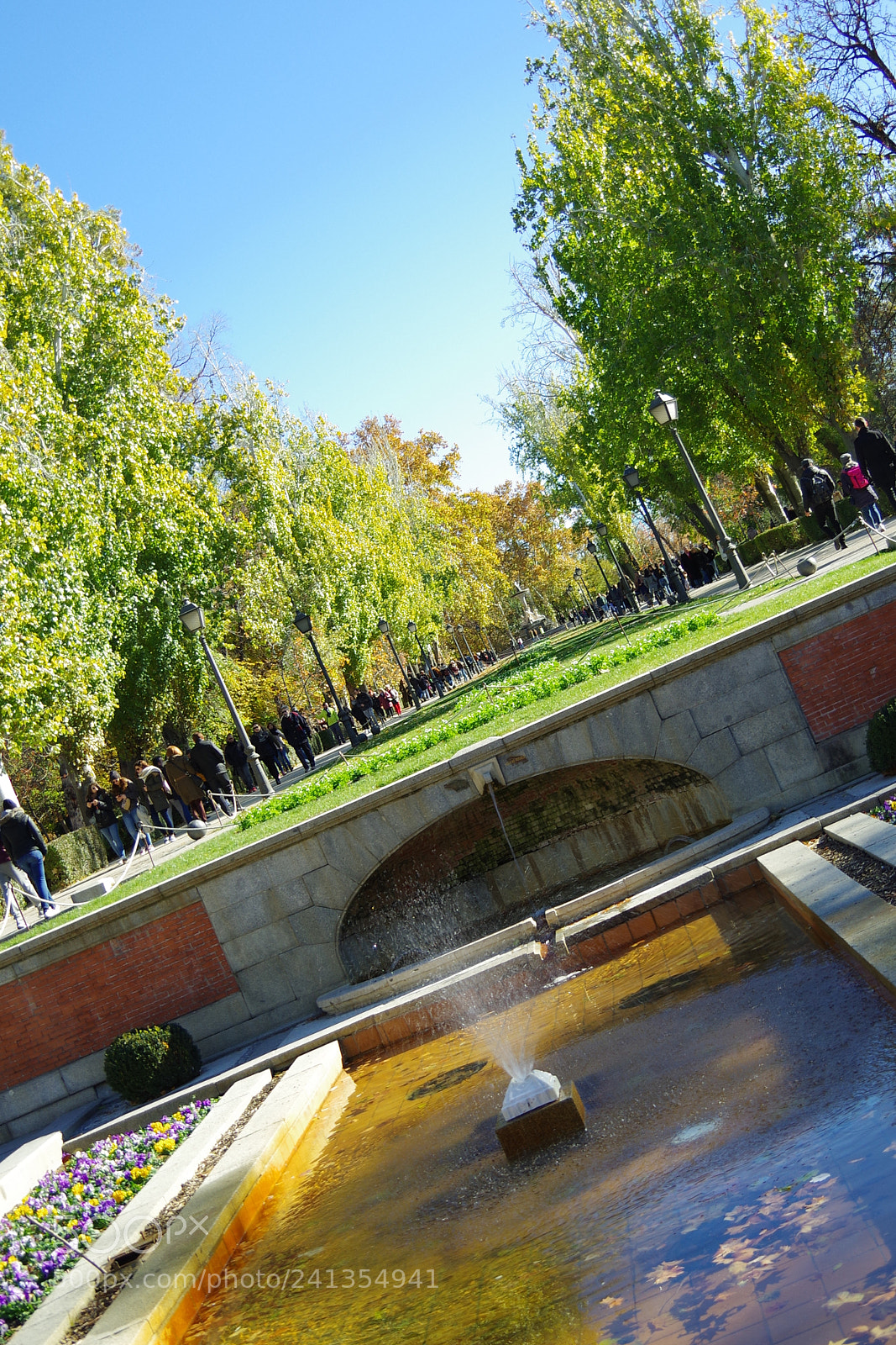 Pentax K-70 sample photo. Fountain, park retiro, madrid photography