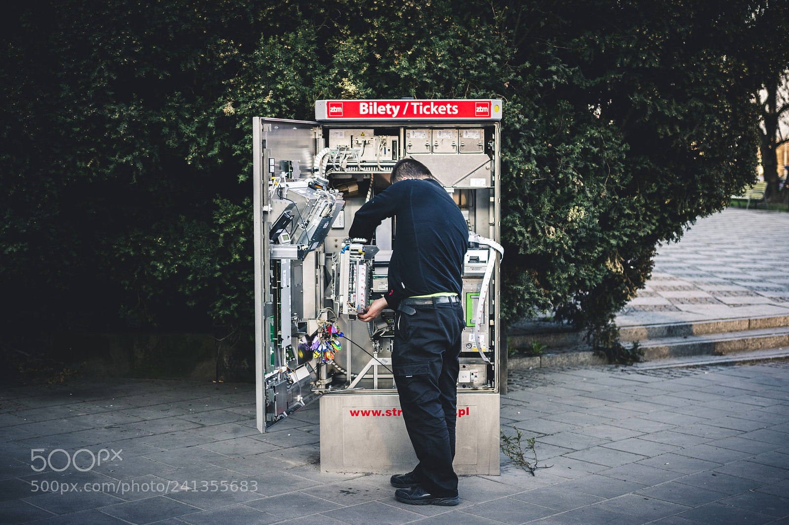 Nikon D7100 sample photo. The machine photography