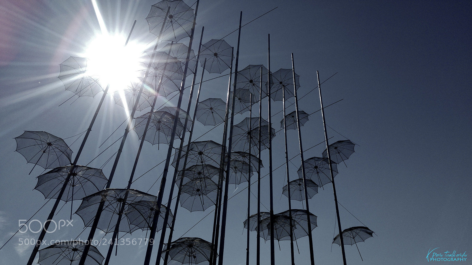 LG G4 sample photo. Artistic umbrellas photography