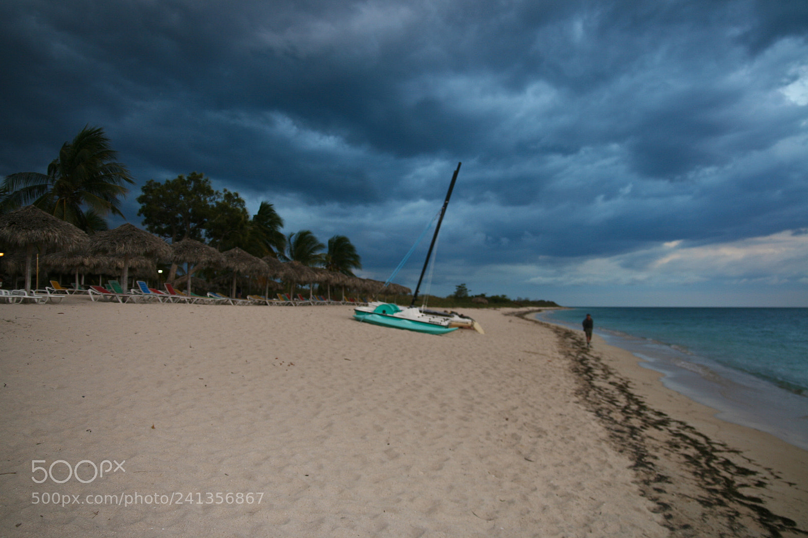 Canon EOS 350D (EOS Digital Rebel XT / EOS Kiss Digital N) sample photo. By the sea photography