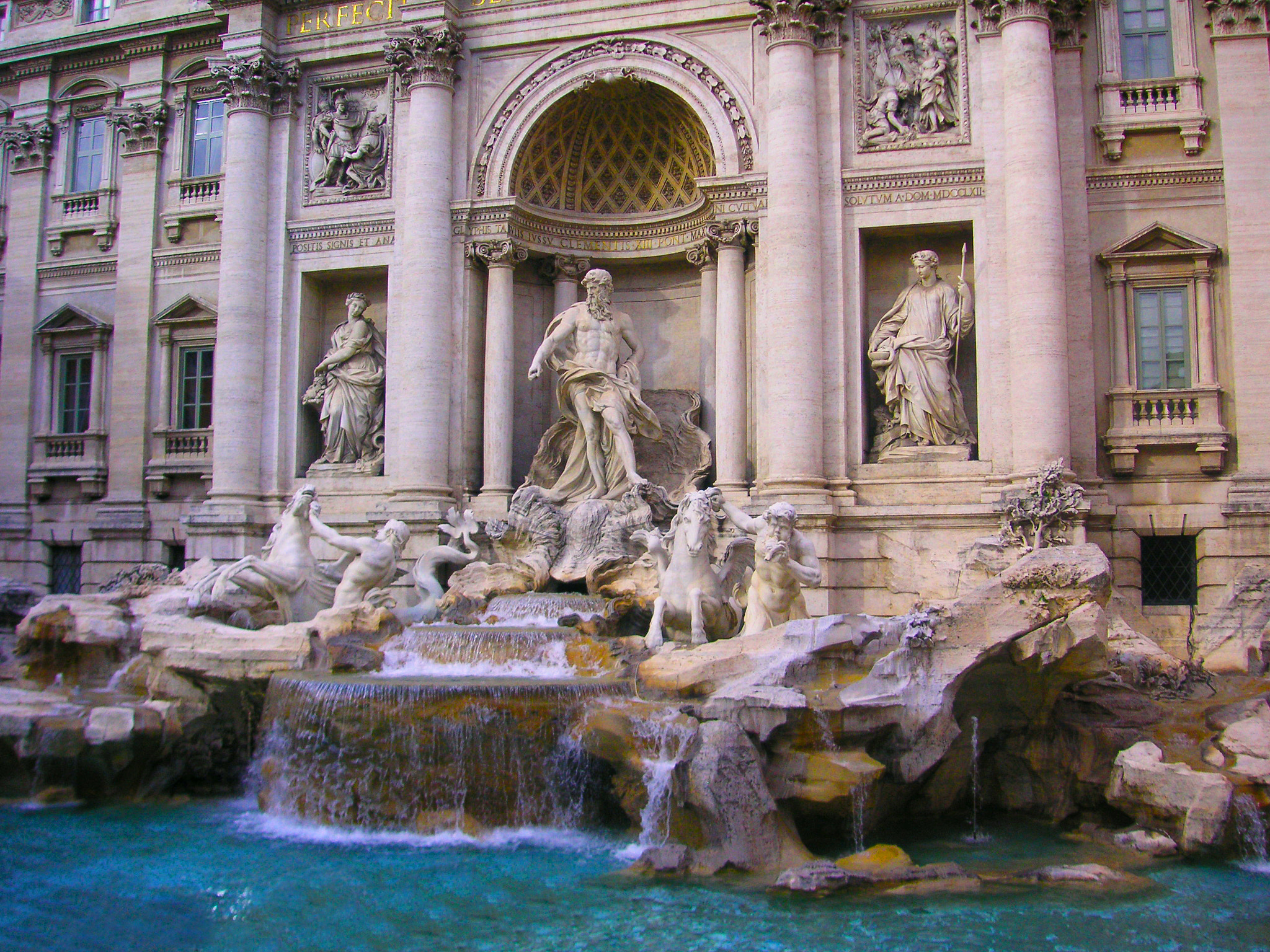KONICA MINOLTA DiMAGE X50 sample photo. La fontana de trevi. roma photography