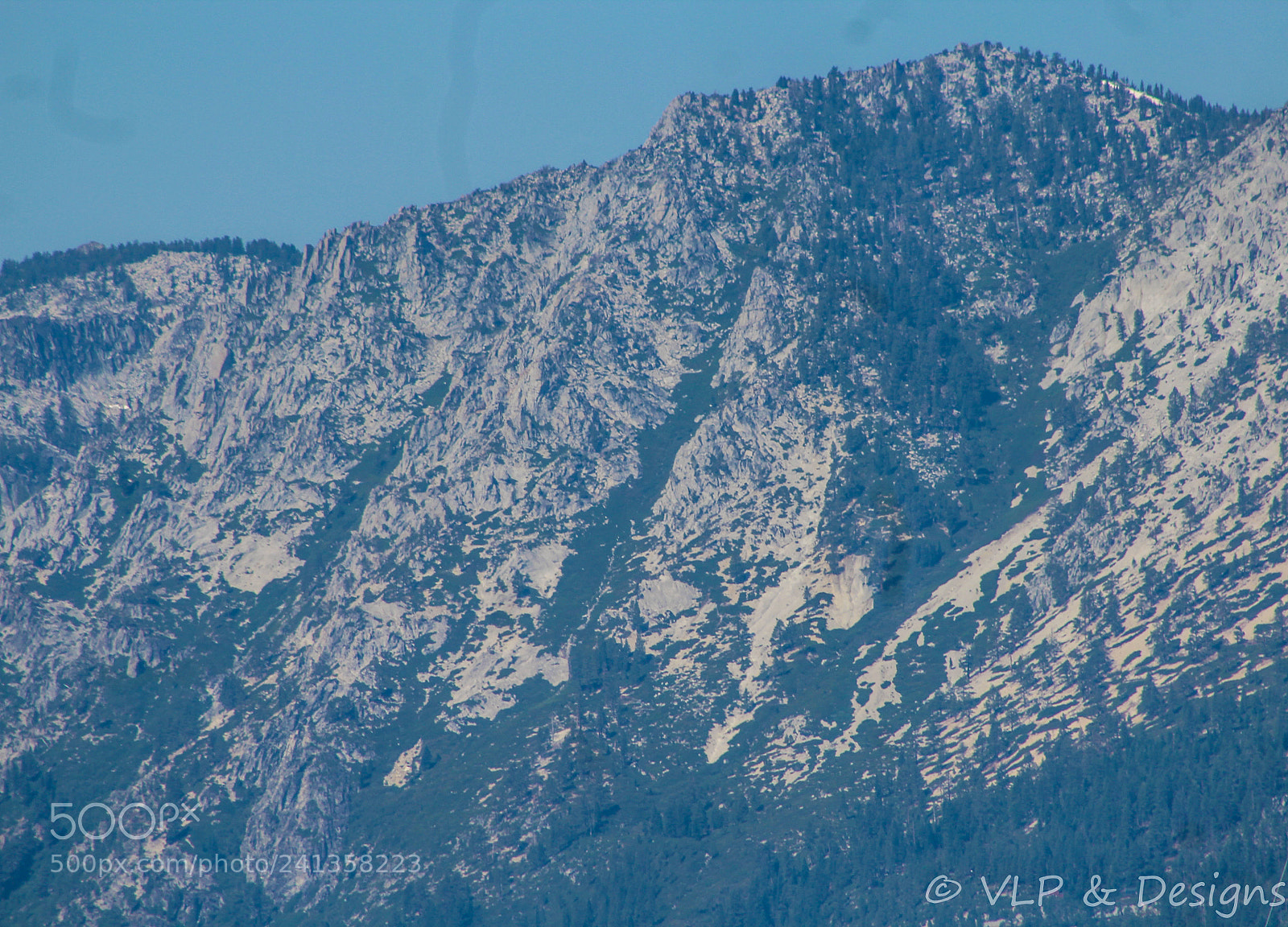 Canon EOS 1200D (EOS Rebel T5 / EOS Kiss X70 / EOS Hi) sample photo. Mountainous landforms photography