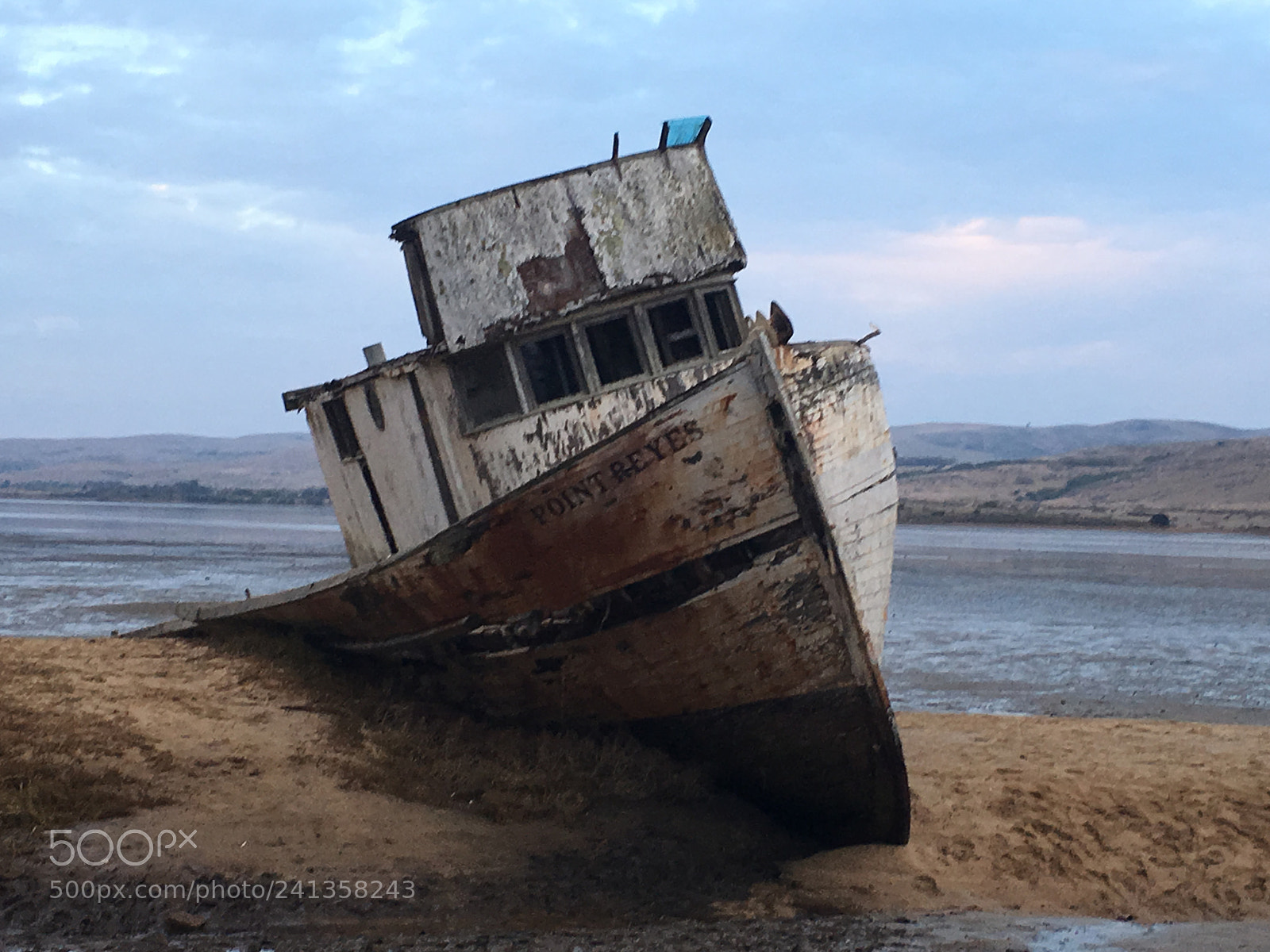 Apple iPhone 6s Plus sample photo. Rusty ship photography