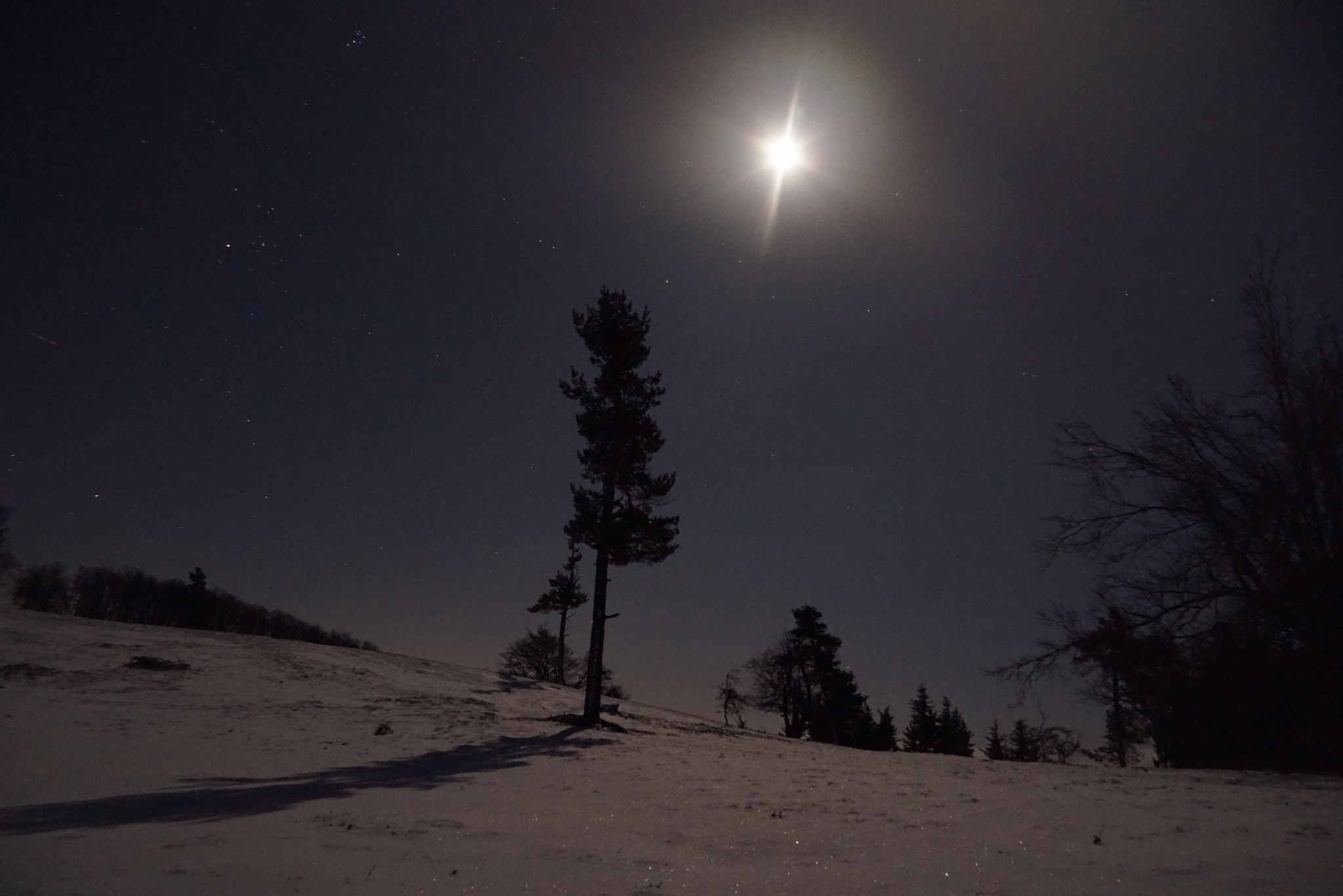 Sony a7R + Sony FE 24-240mm F3.5-6.3 OSS sample photo. Winrernacht auf dem raßberg photography