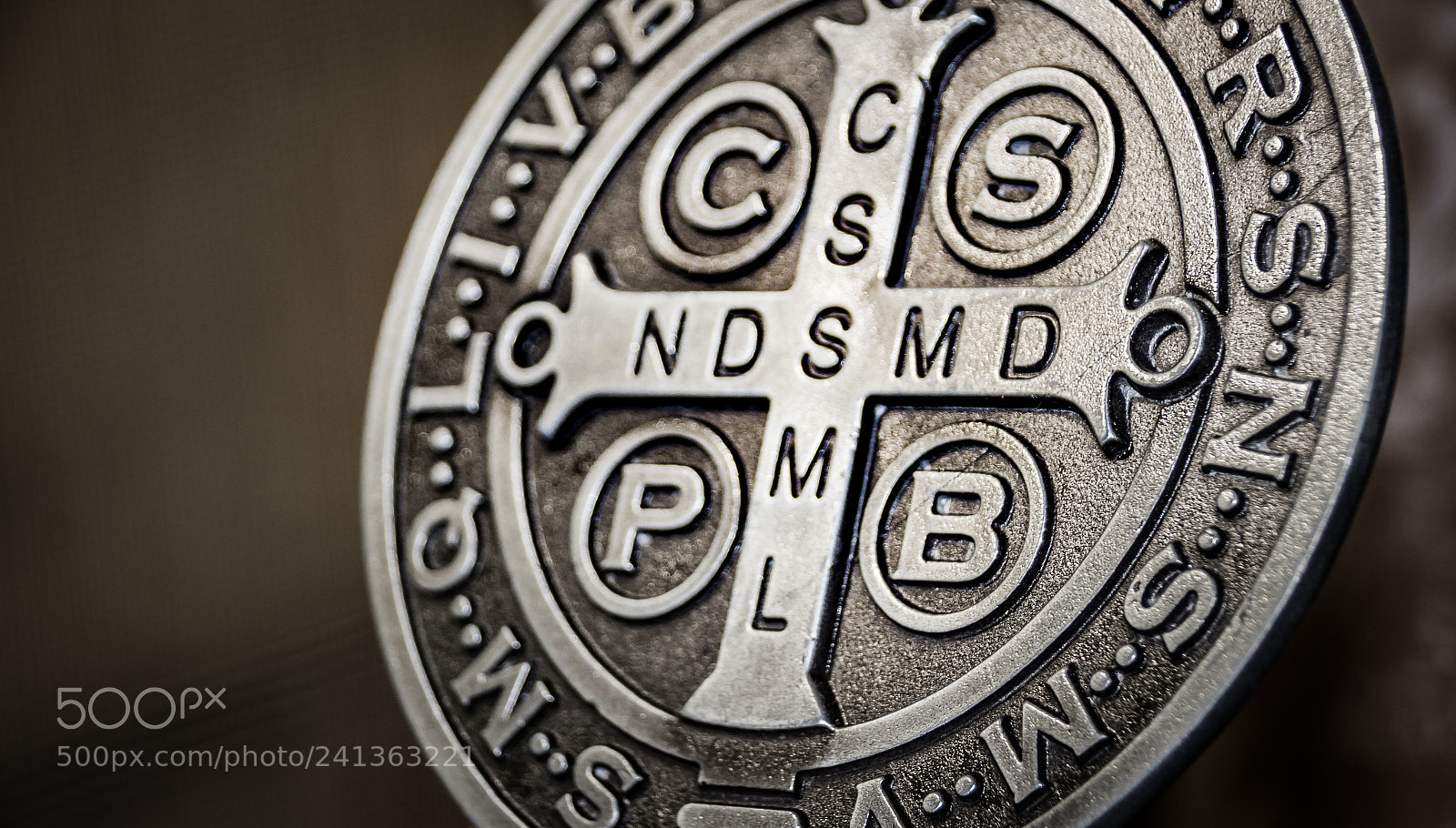 Canon EOS 1200D (EOS Rebel T5 / EOS Kiss X70 / EOS Hi) sample photo. Saint benedict medal symbols photography