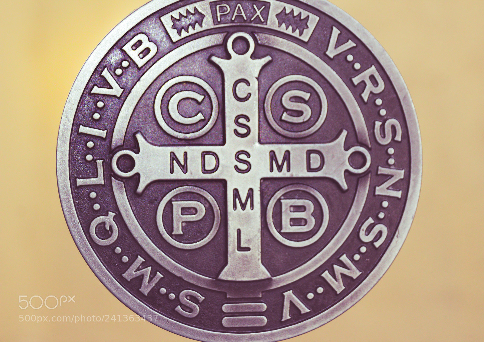 Canon EOS 1200D (EOS Rebel T5 / EOS Kiss X70 / EOS Hi) sample photo. Saint benedict medal symbols photography
