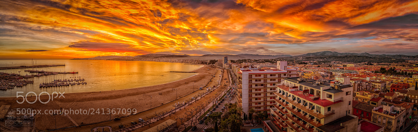 Canon EOS-1D X Mark II sample photo. Sunset in palamos 04.01.2018 photography