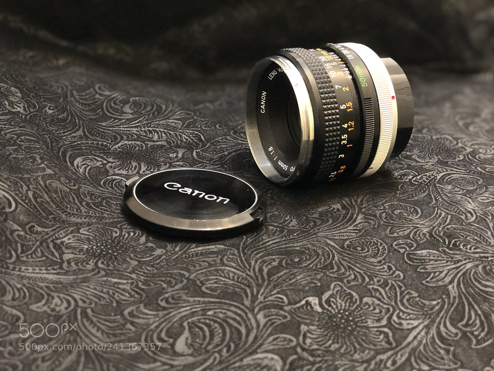 Apple iPhone 8 Plus sample photo. Canon 50mm lense photography