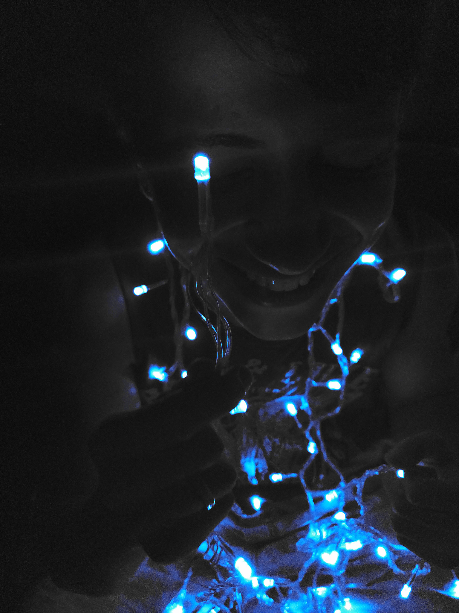 ASUS Z012DC sample photo. Luzes photography