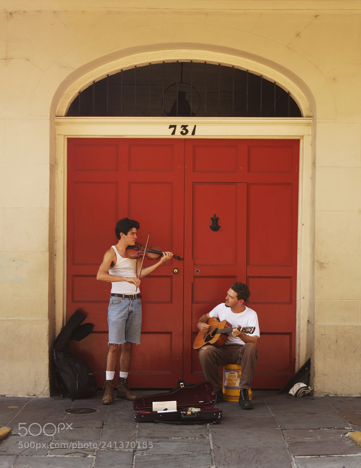 Sony SLT-A65 (SLT-A65V) sample photo. Vionlinist and the guitarist photography