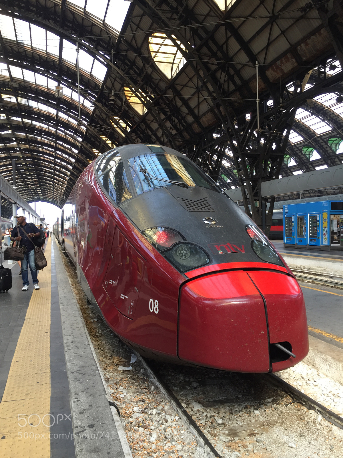 Apple iPhone 6 sample photo. Italo train in milano photography