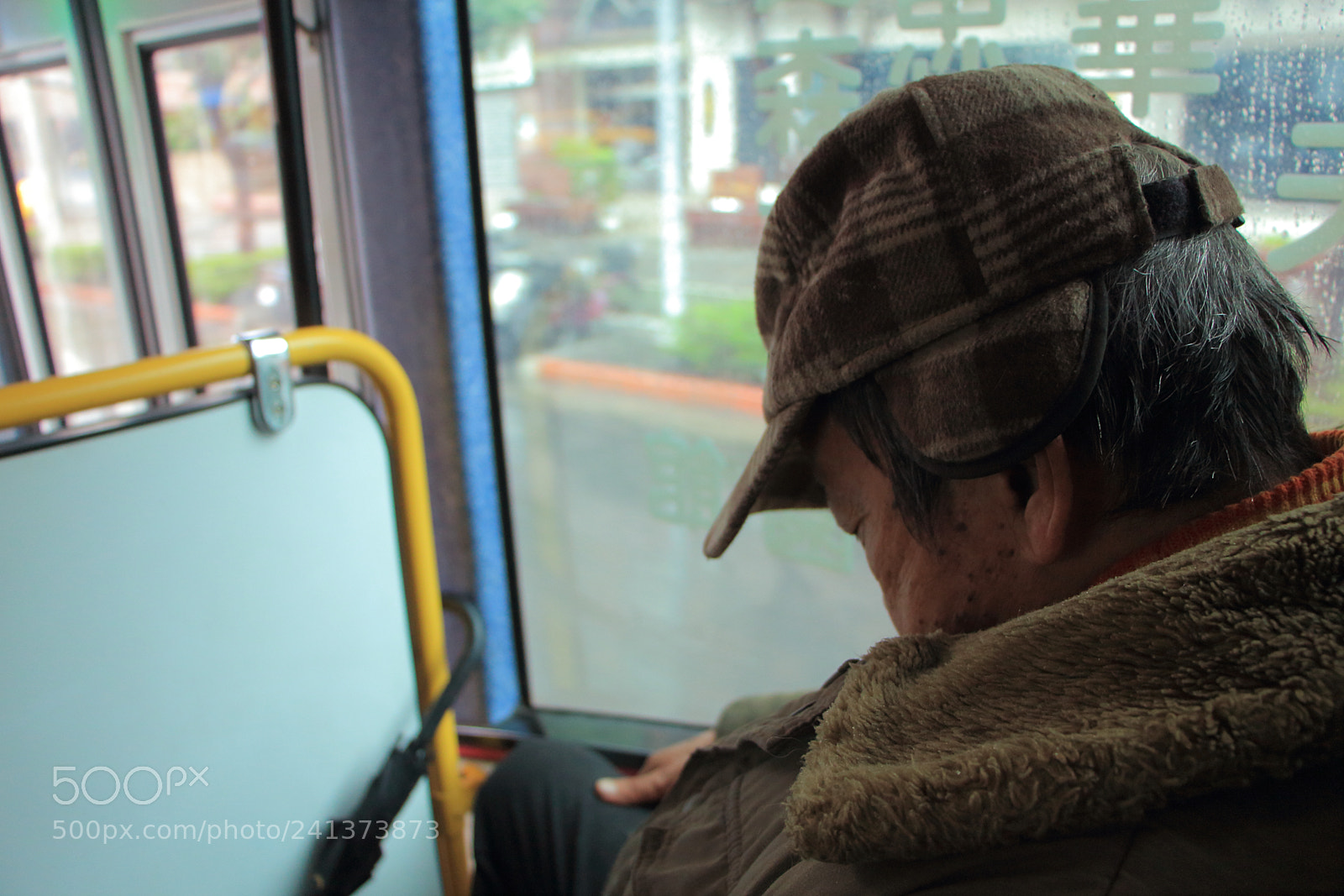 Canon EOS 650D (EOS Rebel T4i / EOS Kiss X6i) sample photo. #commuters photography