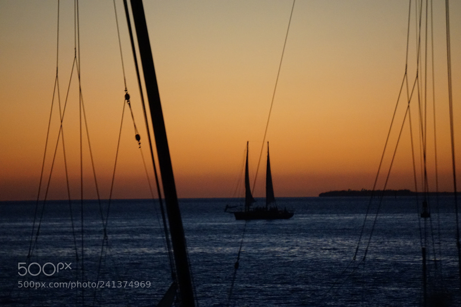 Sony E 55-210mm F4.5-6.3 OSS sample photo. Sun sails photography