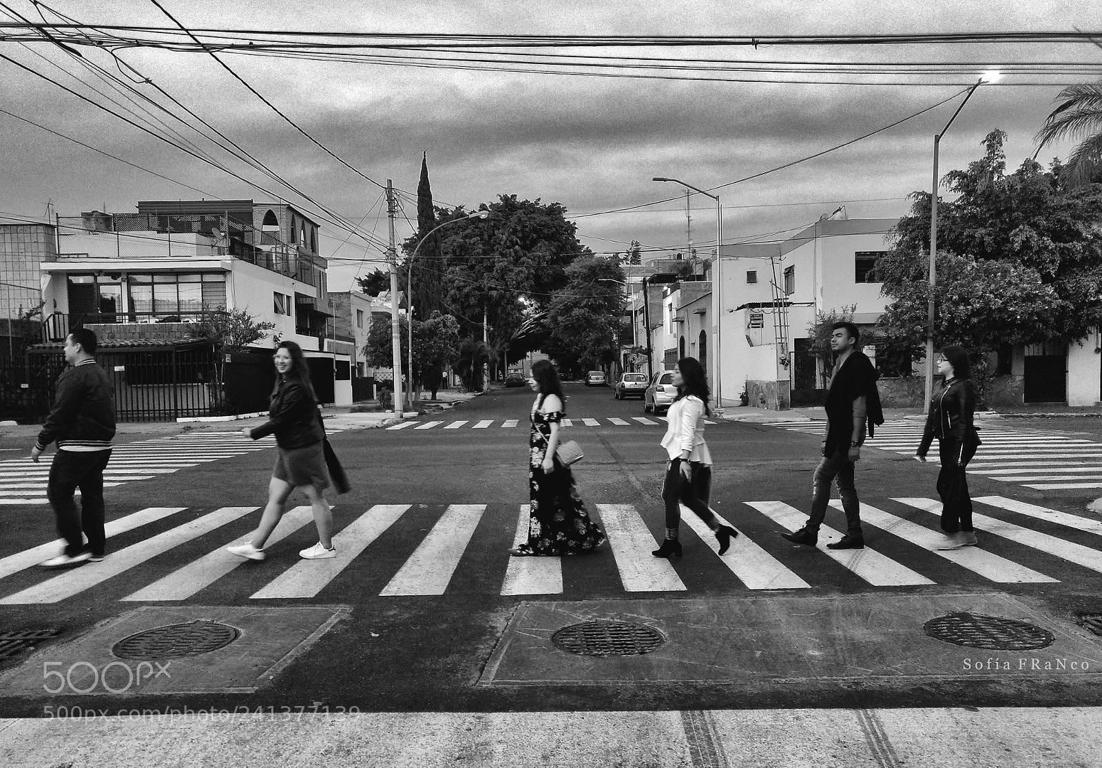 Motorola Moto G (4) sample photo. B&w street photography