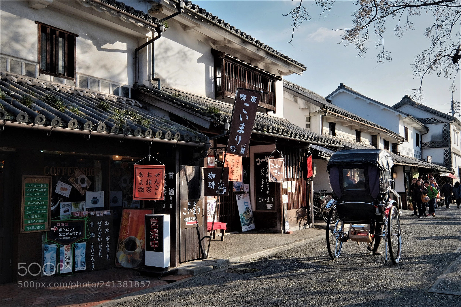Fujifilm X-T10 sample photo. Nostalgic to see rickshaw photography