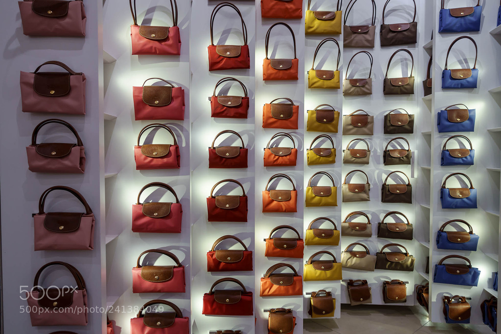 Sony Cyber-shot DSC-RX100 III sample photo. Handbags matter. photography