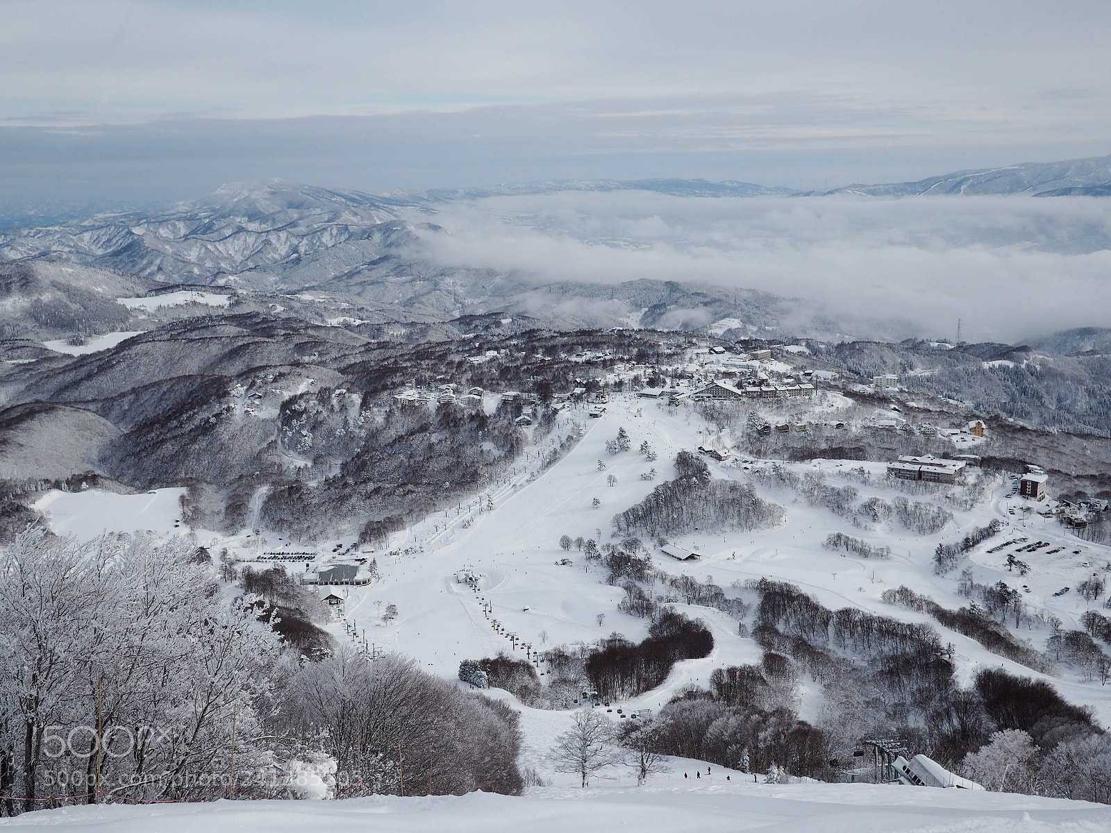 Olympus PEN E-PL7 sample photo. Madarao ski area photography
