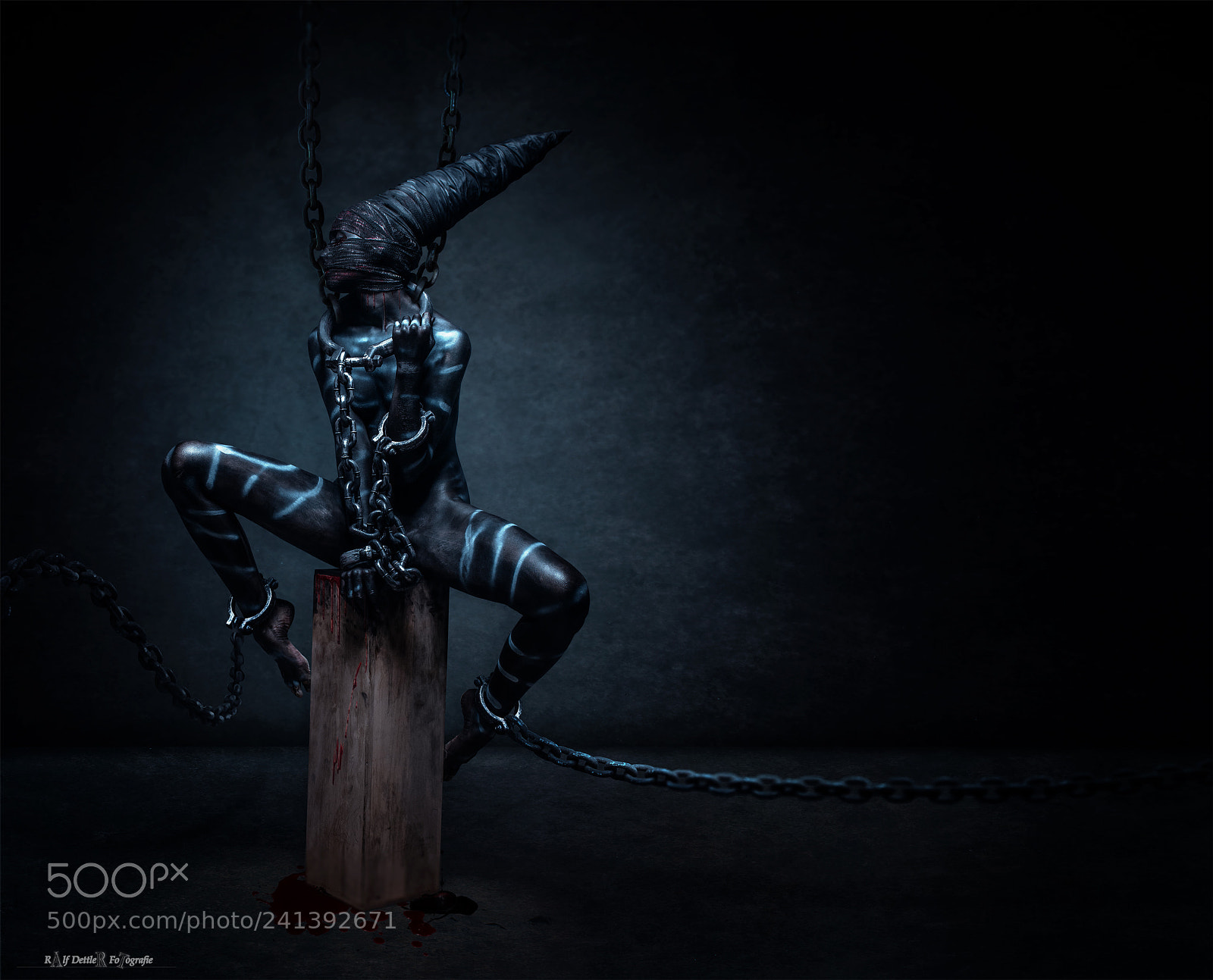 Nikon D800 sample photo. Placed in chains photography