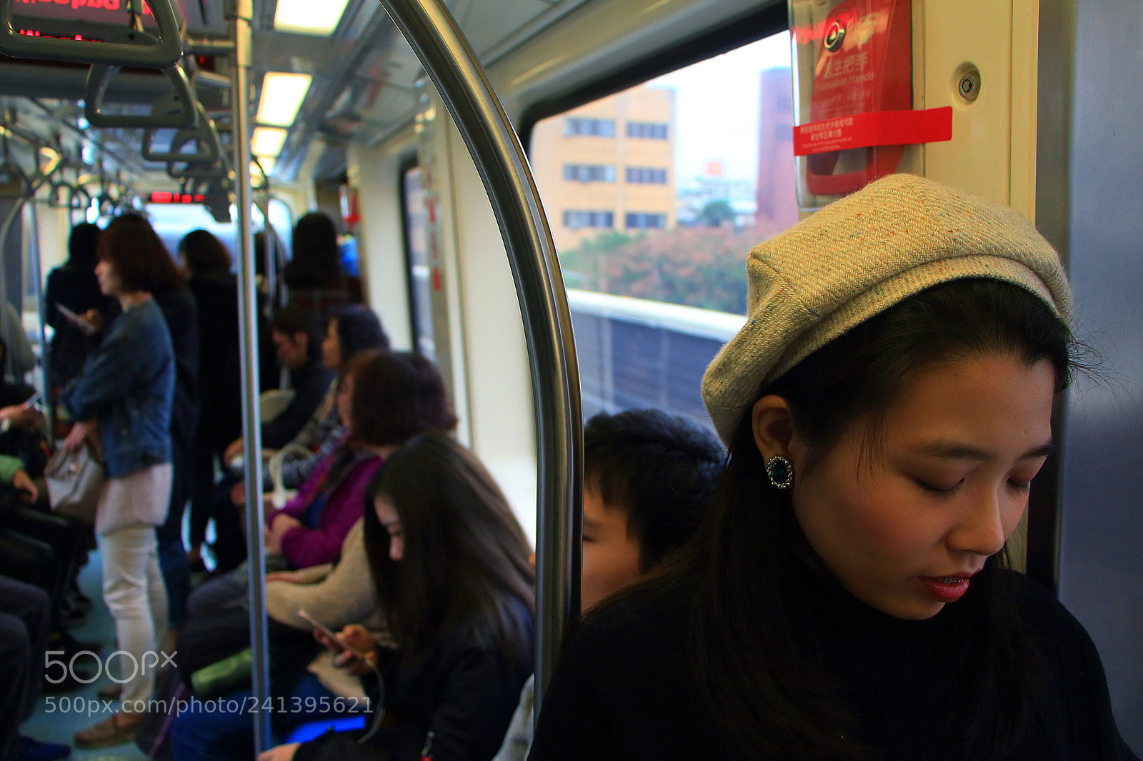 Canon EOS 650D (EOS Rebel T4i / EOS Kiss X6i) sample photo. #commuters photography