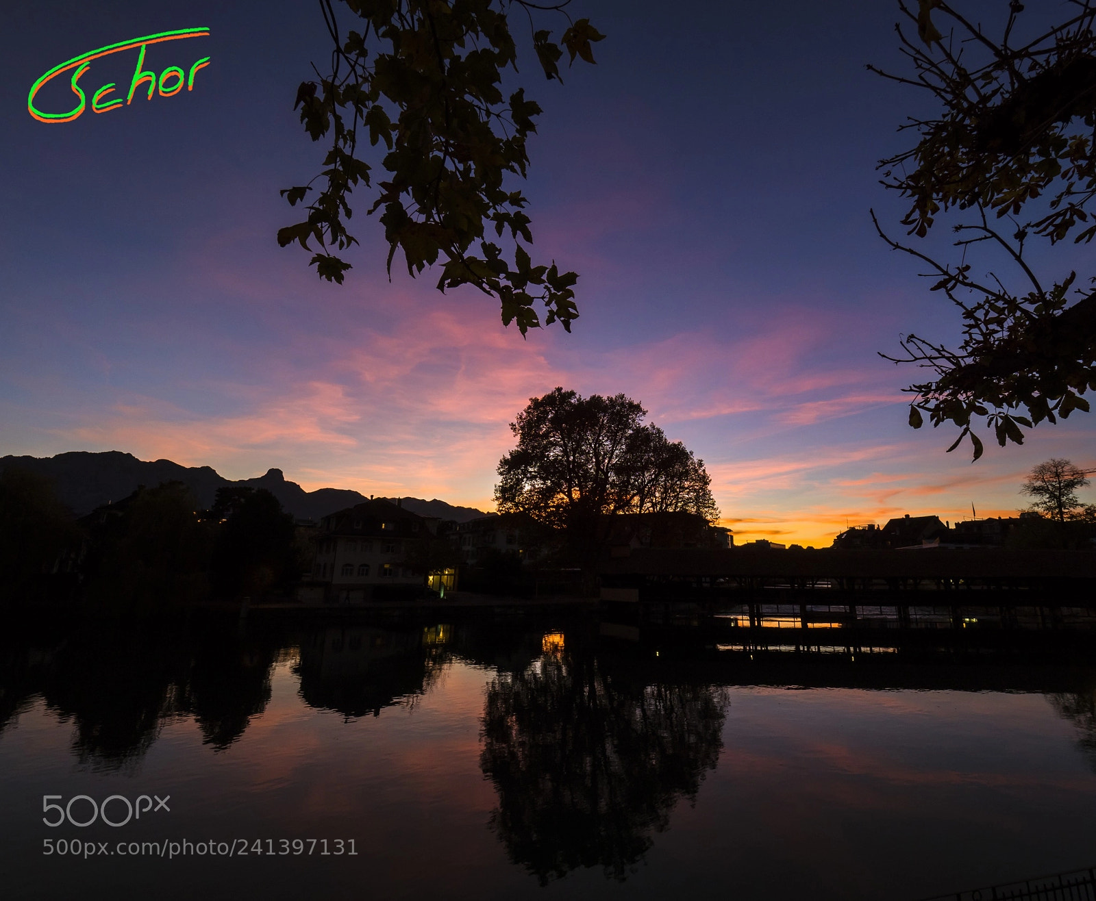 Olympus OM-D E-M1 Mark II sample photo. Good night thun photography