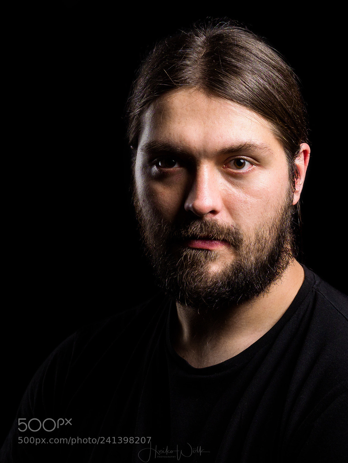 Olympus OM-D E-M1 Mark II sample photo. Rembrandt portrait photography