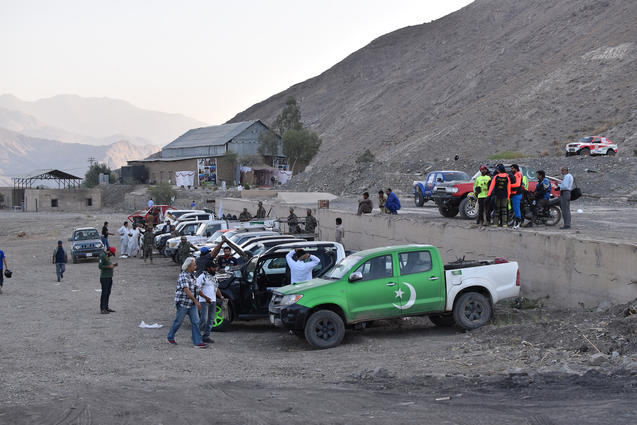 Nikon AF-S DX Nikkor 35mm F1.8G sample photo. Gomal zam dam race day photography