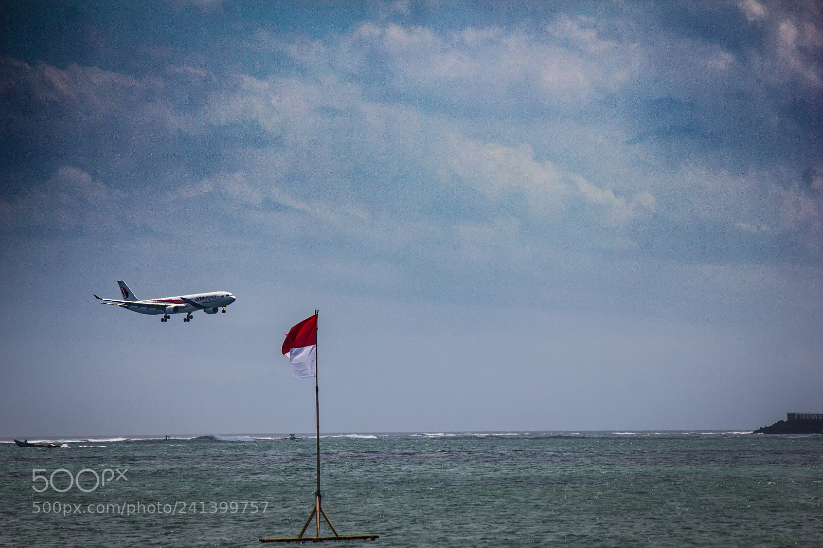 Canon EOS 550D (EOS Rebel T2i / EOS Kiss X4) sample photo. Plane photography