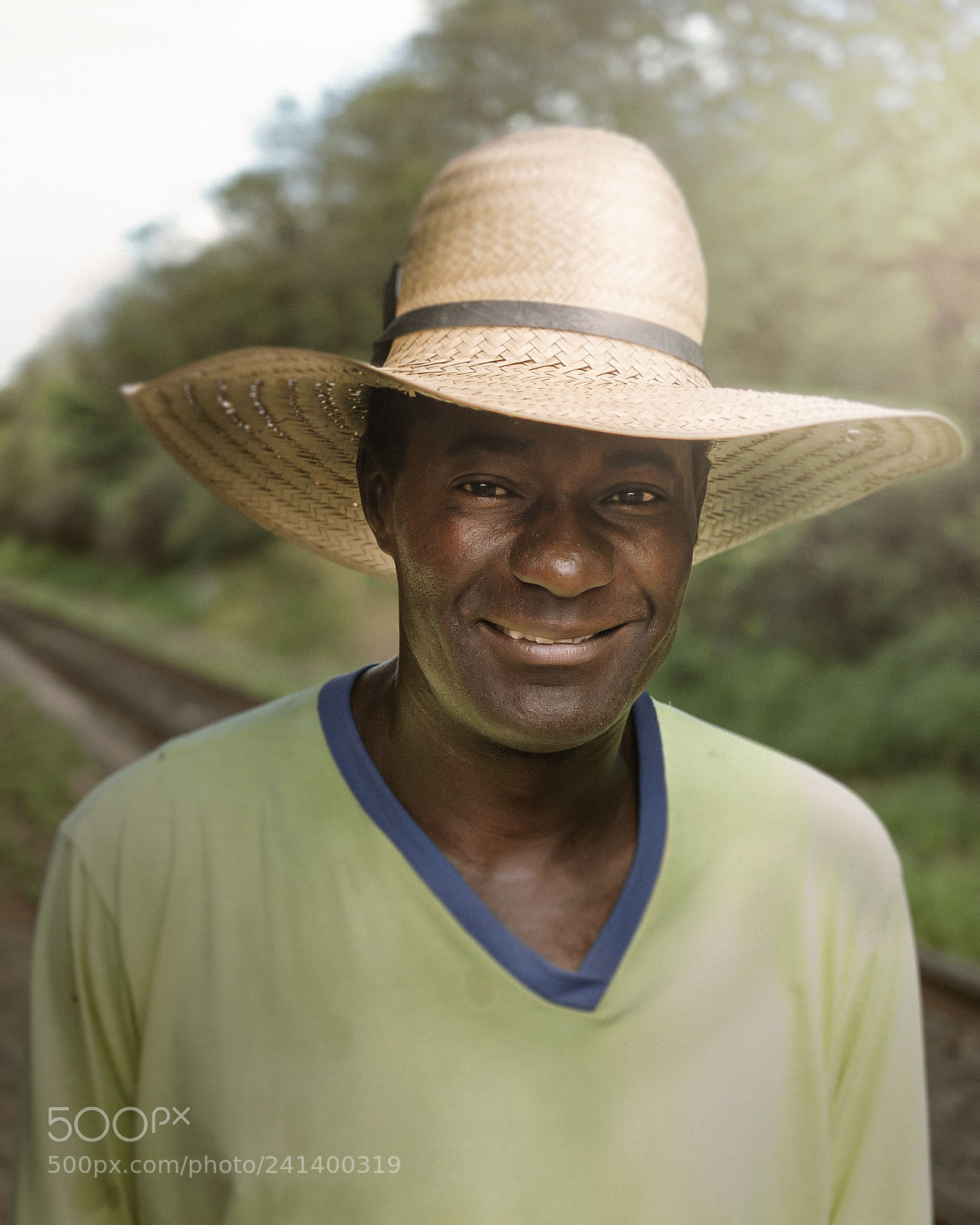 Samsung NX1 sample photo. Worker photography